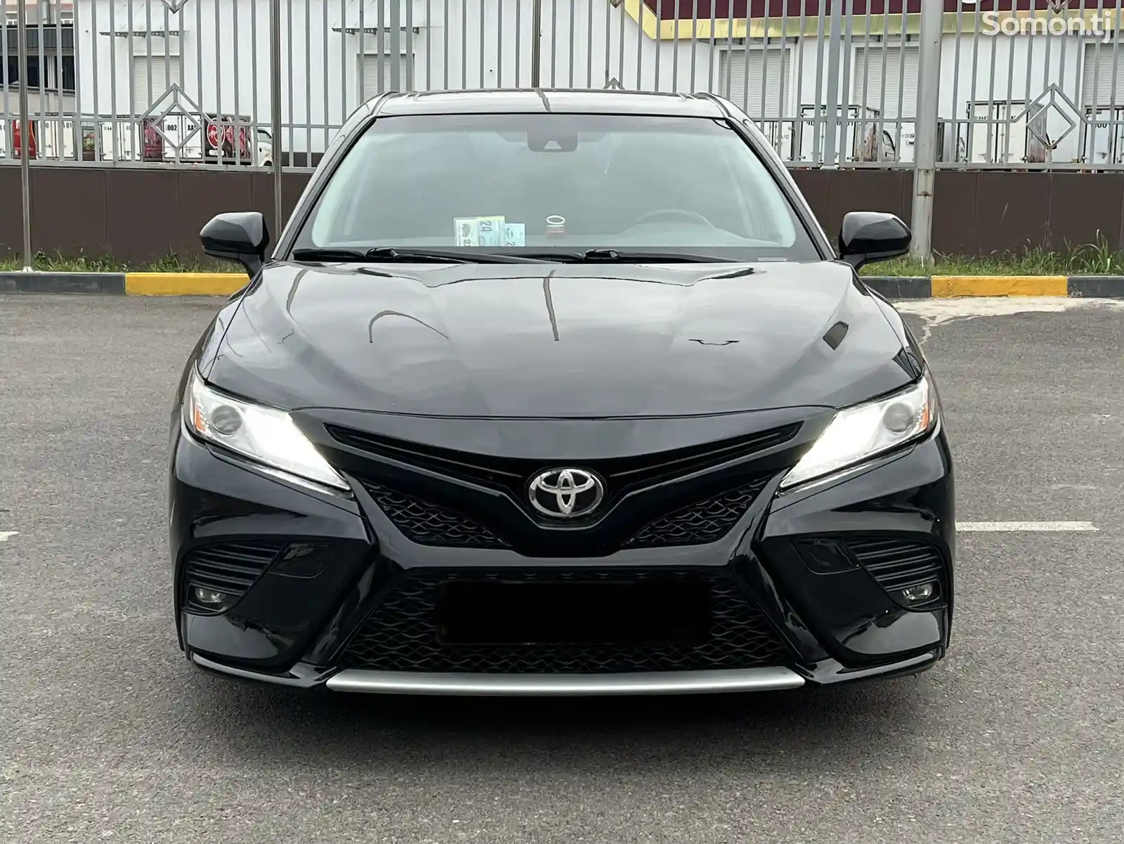 Toyota Camry, 2019-16