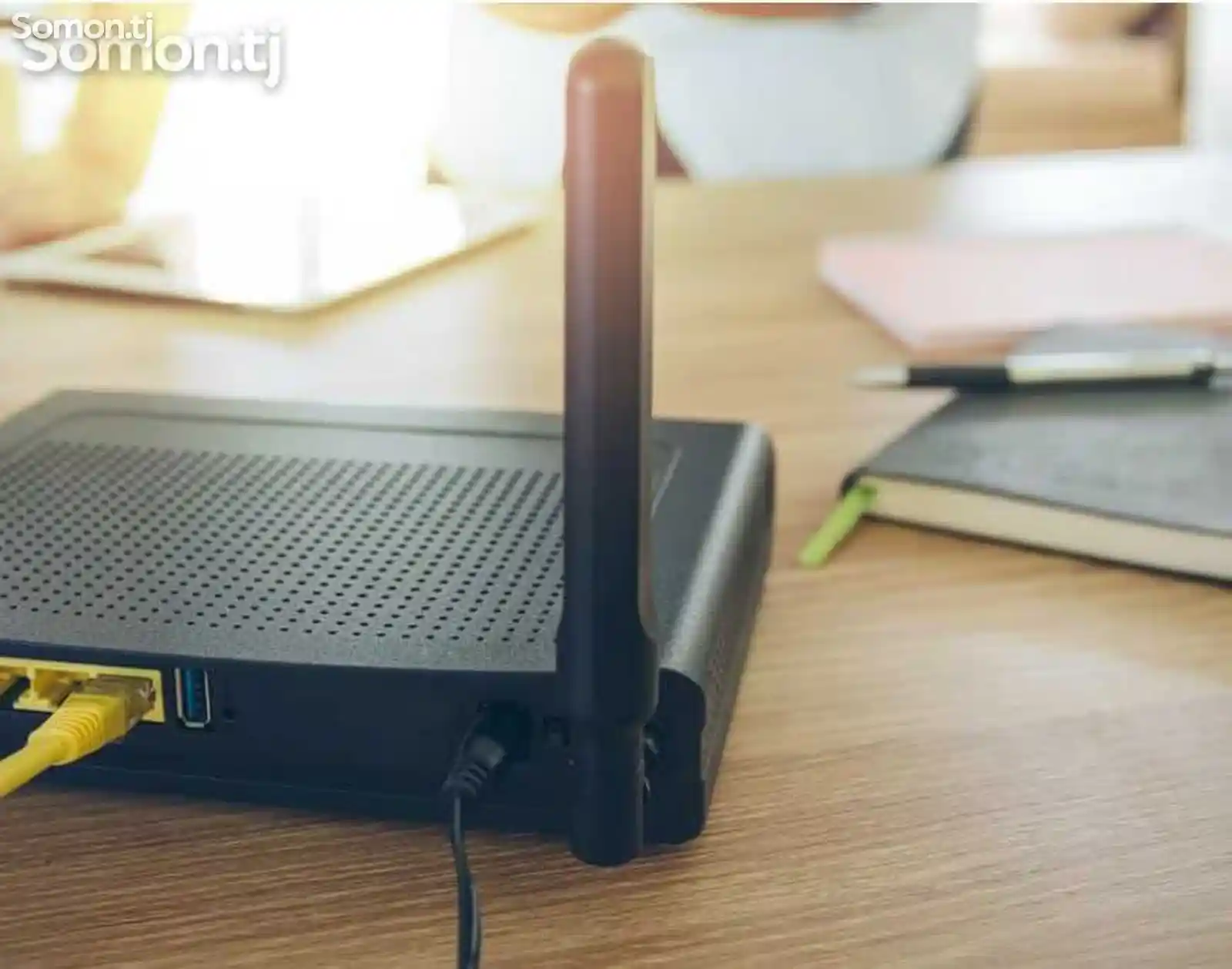 Спрятать кабель, настройка Wi-Fi роутер Подключаем YouTube к Smart TV-2