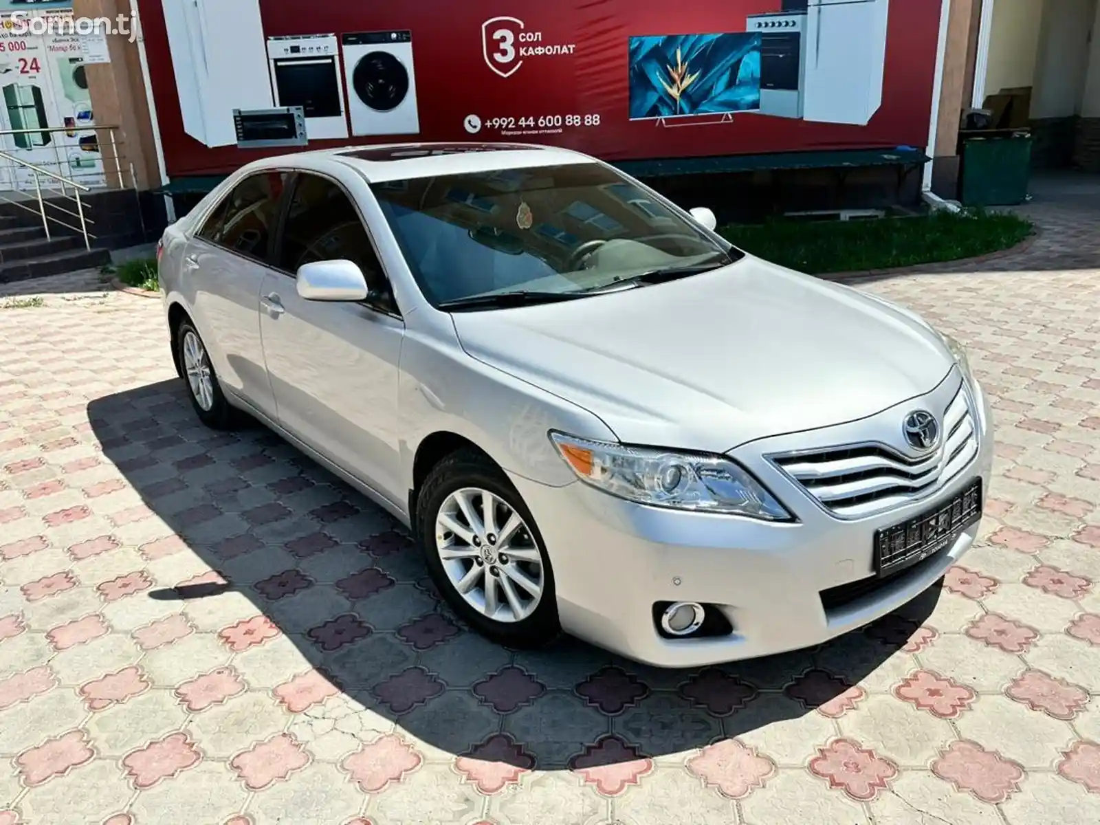 Toyota Camry, 2010-3