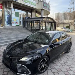 Toyota Camry, 2019