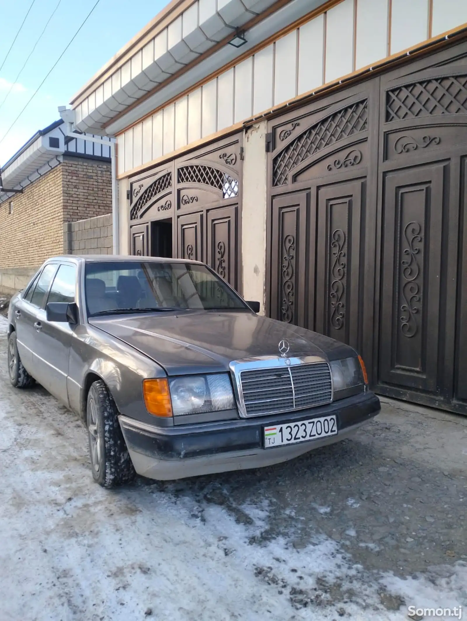 Mercedes-Benz W124, 1990-1