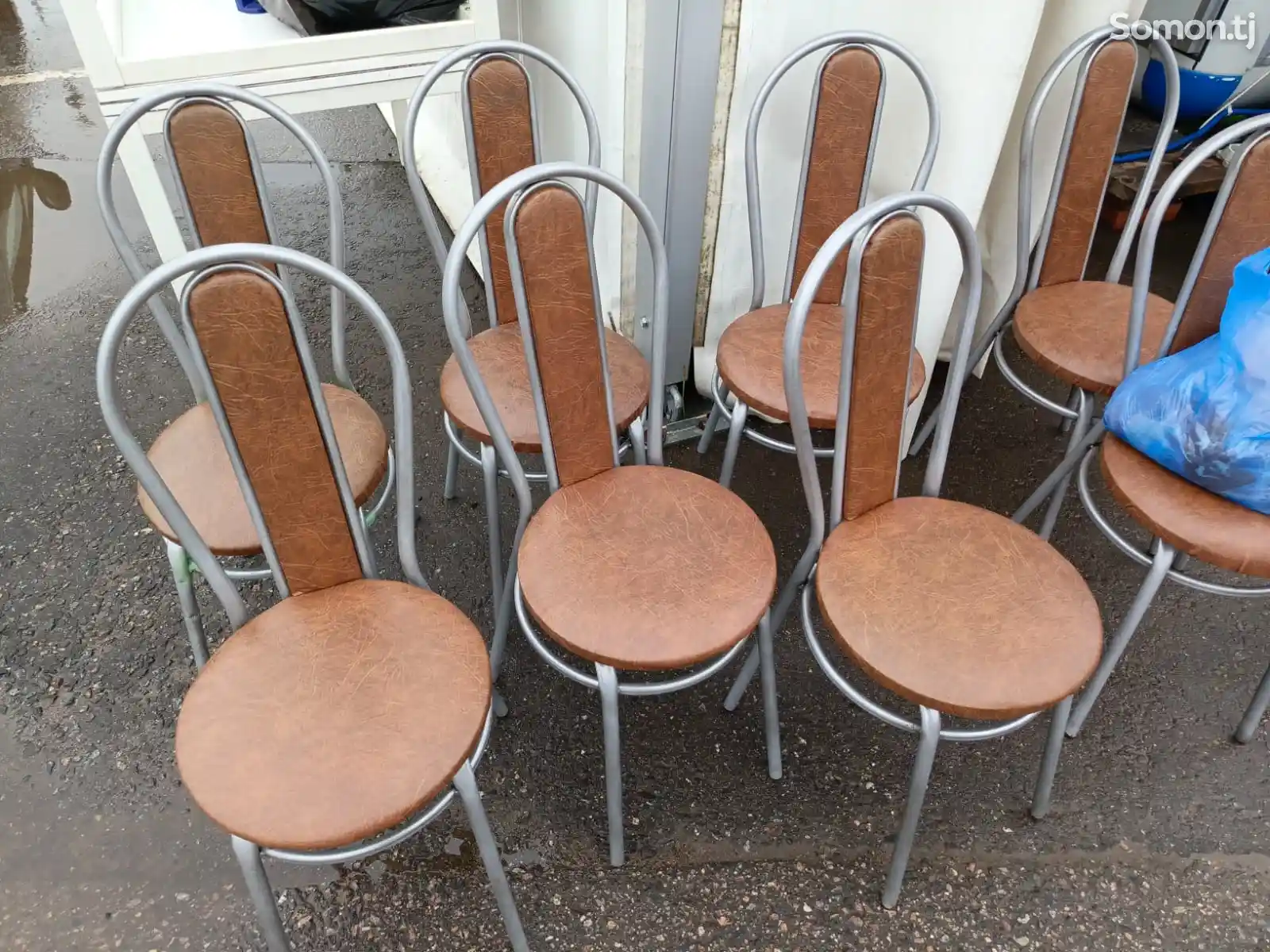 Стол и стулья для кухни-2