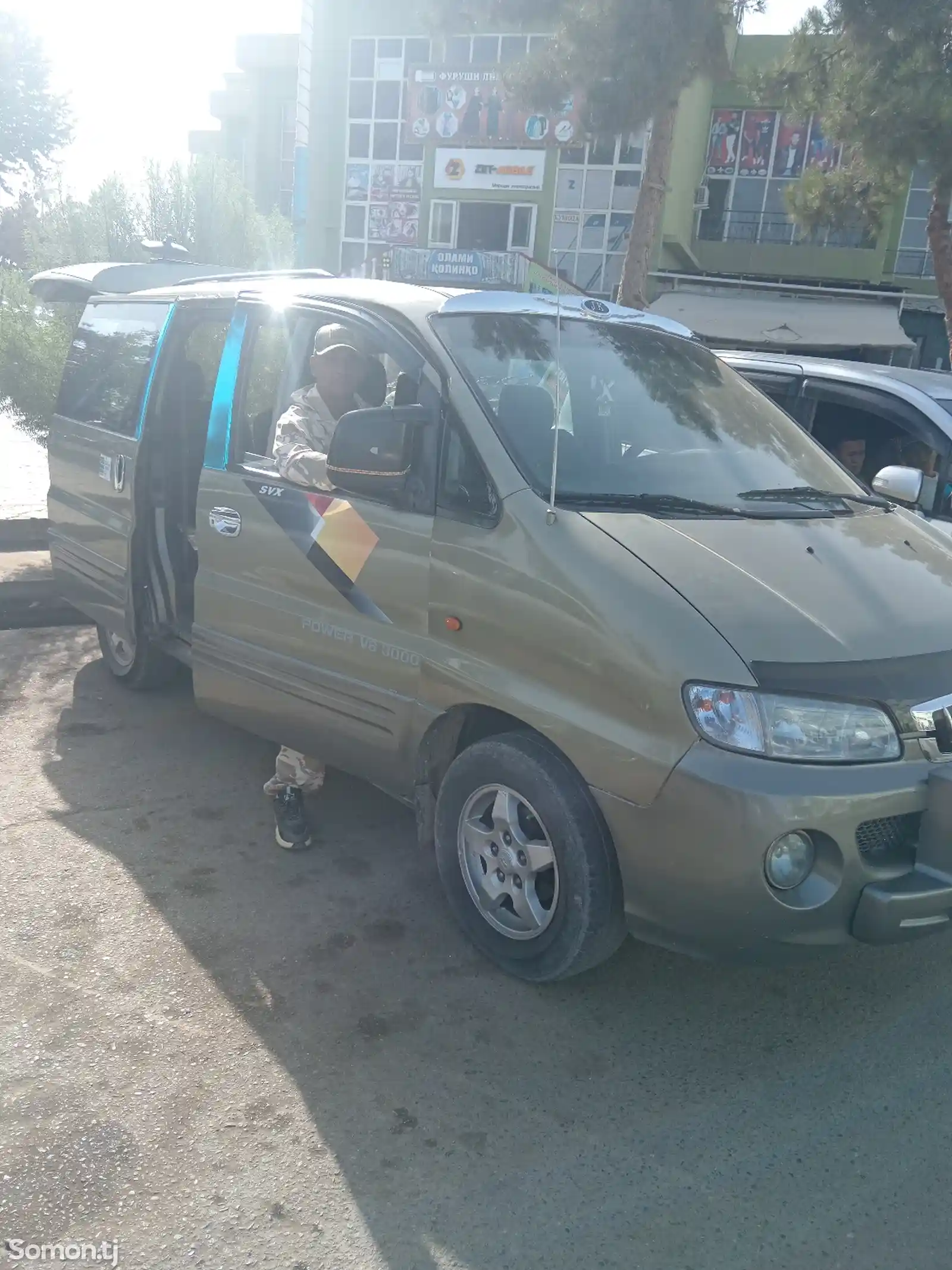 Микроавтобус Hyundai Starex, 2000-3