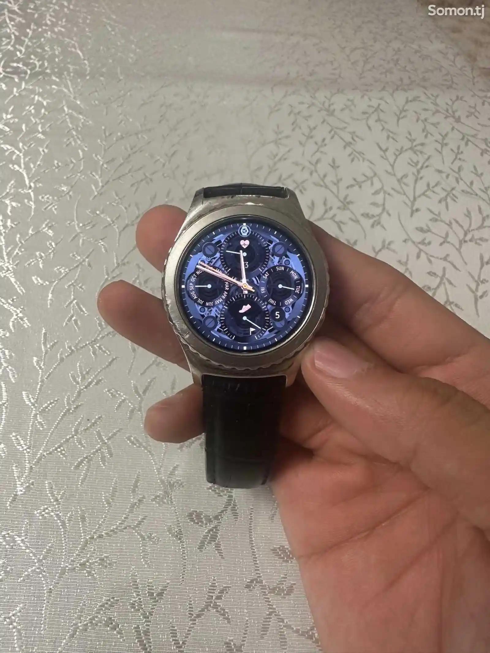 Смарт часы Samsung Gear S2 Classic-3