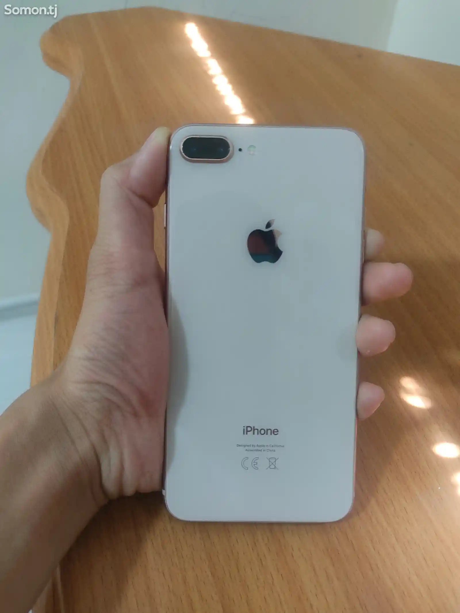 Apple iPhone 8 plus, 64 gb, Gold-2