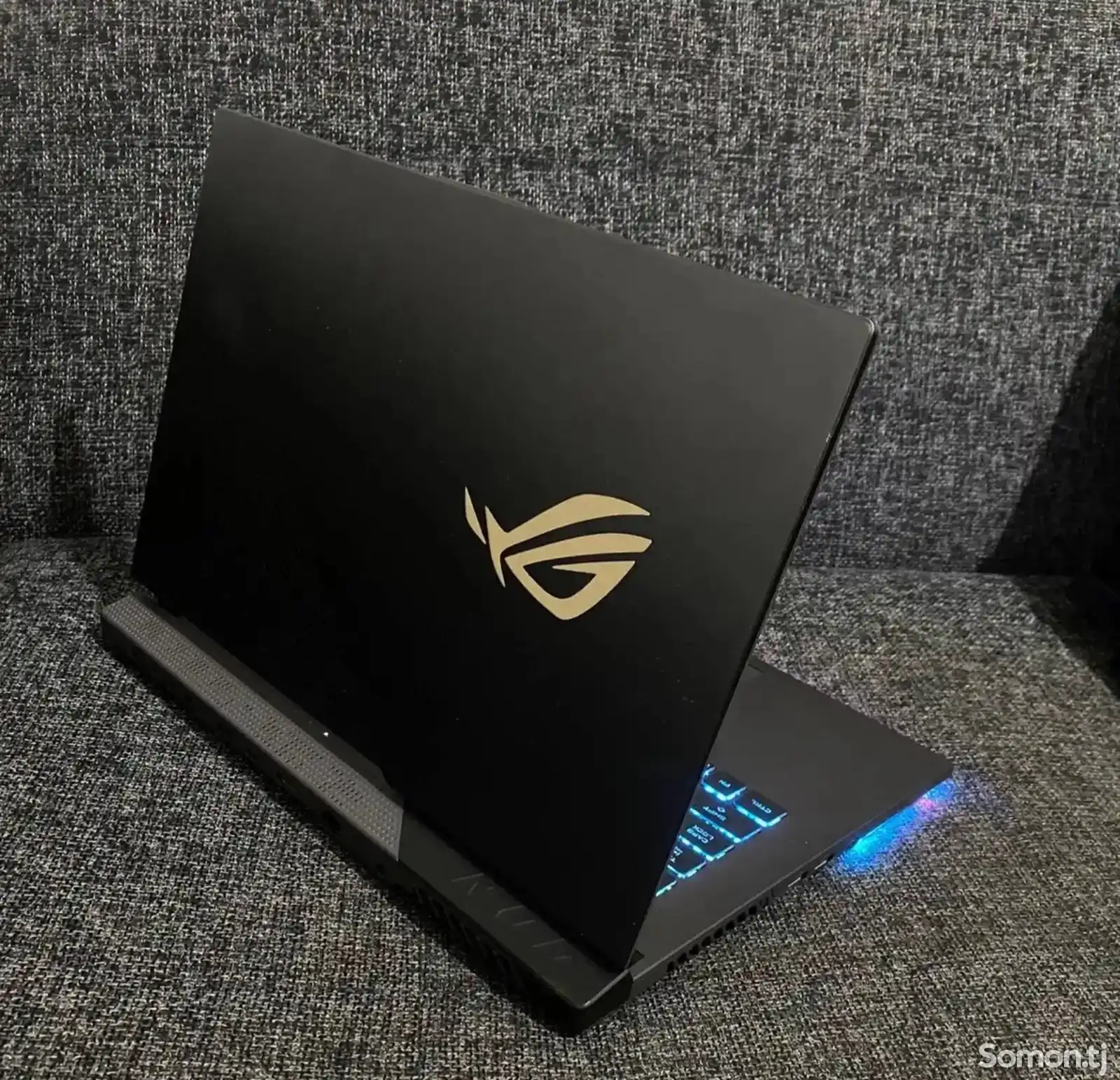 Игровой ноутбук Asus Rog-4