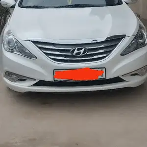 Hyundai Sonata, 2010