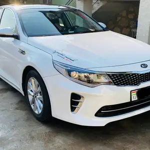 Kia K5, 2015