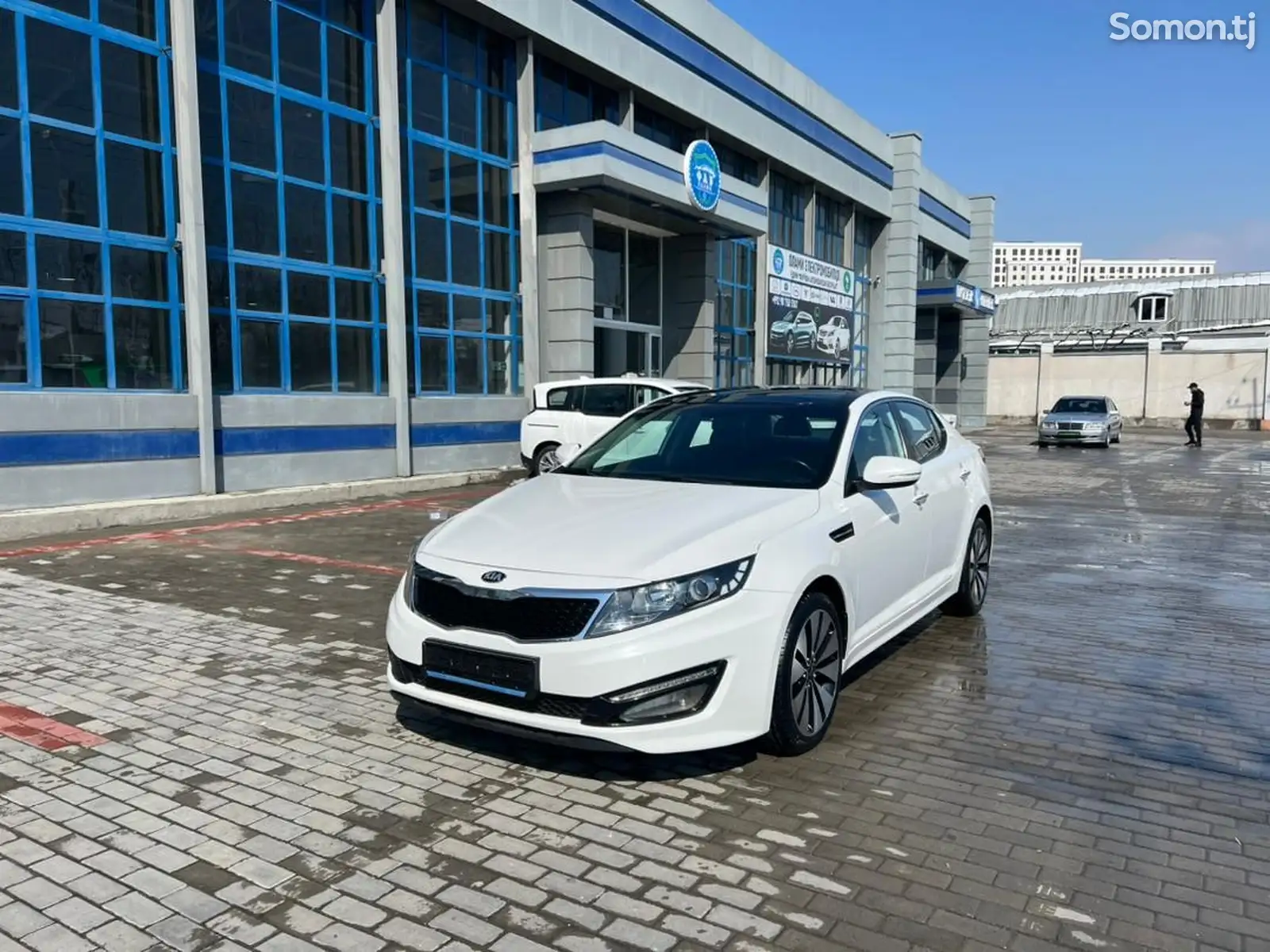 Kia K5, 2010-1