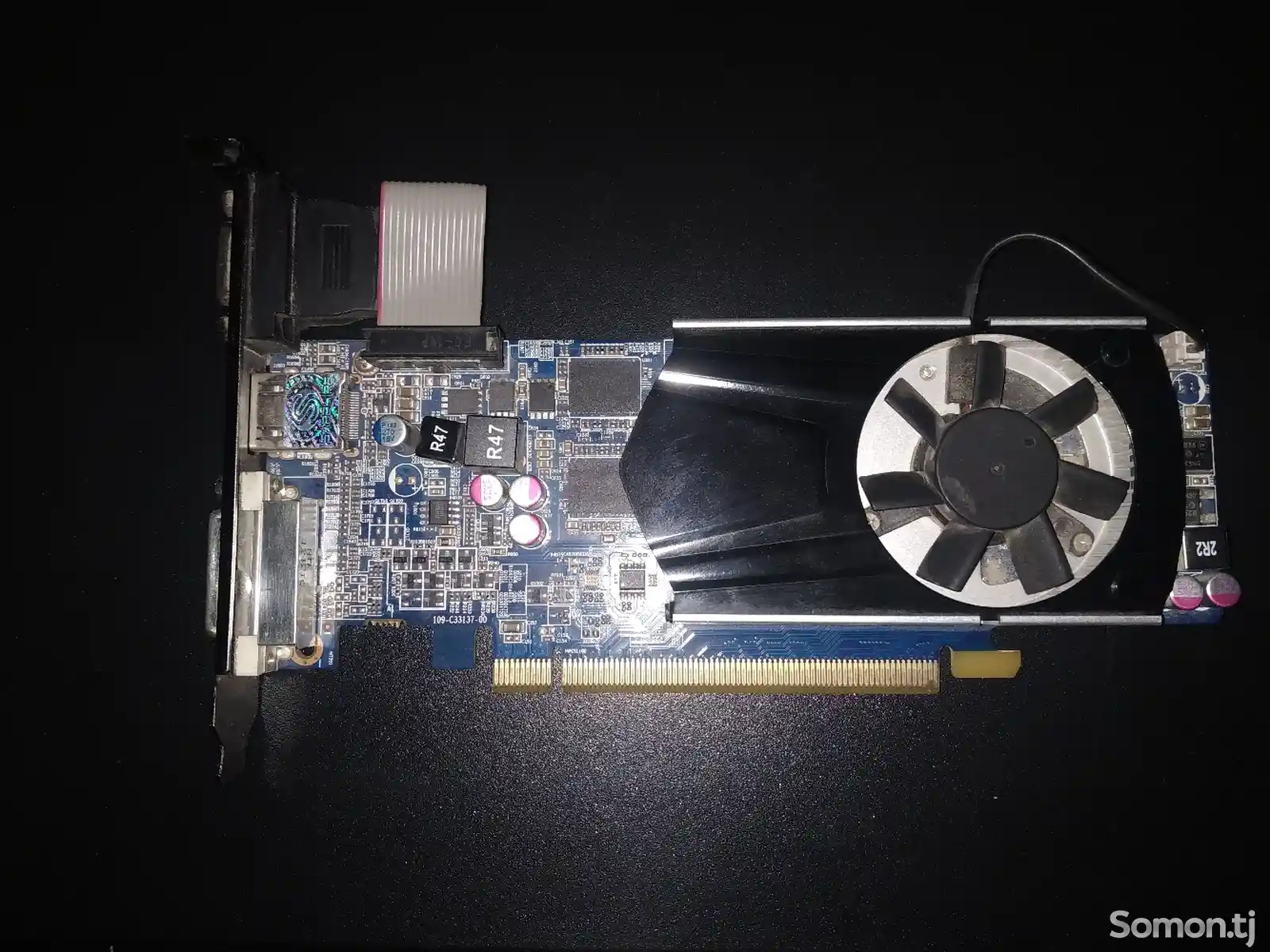 Видеокарта Radeon HD 6570 1 GB DDR3-1
