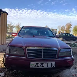 Mercedes-Benz W124, 1996