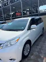 Toyota Sienna, 2017-3