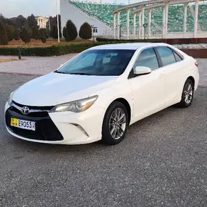 Toyota Camry, 2016