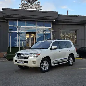 Toyota Land Cruiser, 2014