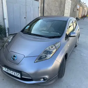 Nissan Leaf, 2012