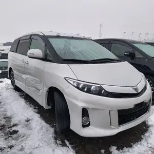 Toyota Estima, 2014