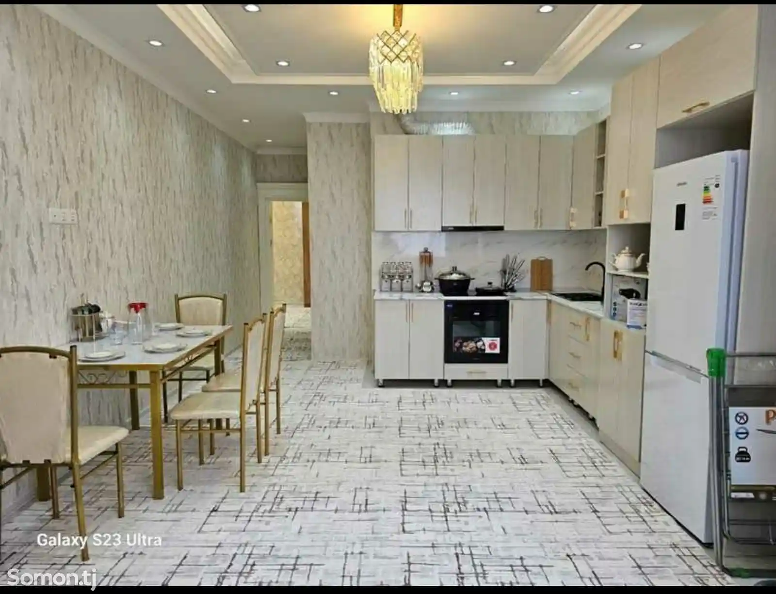 2-комн. квартира, 5 этаж, 90м², Дом печати-11