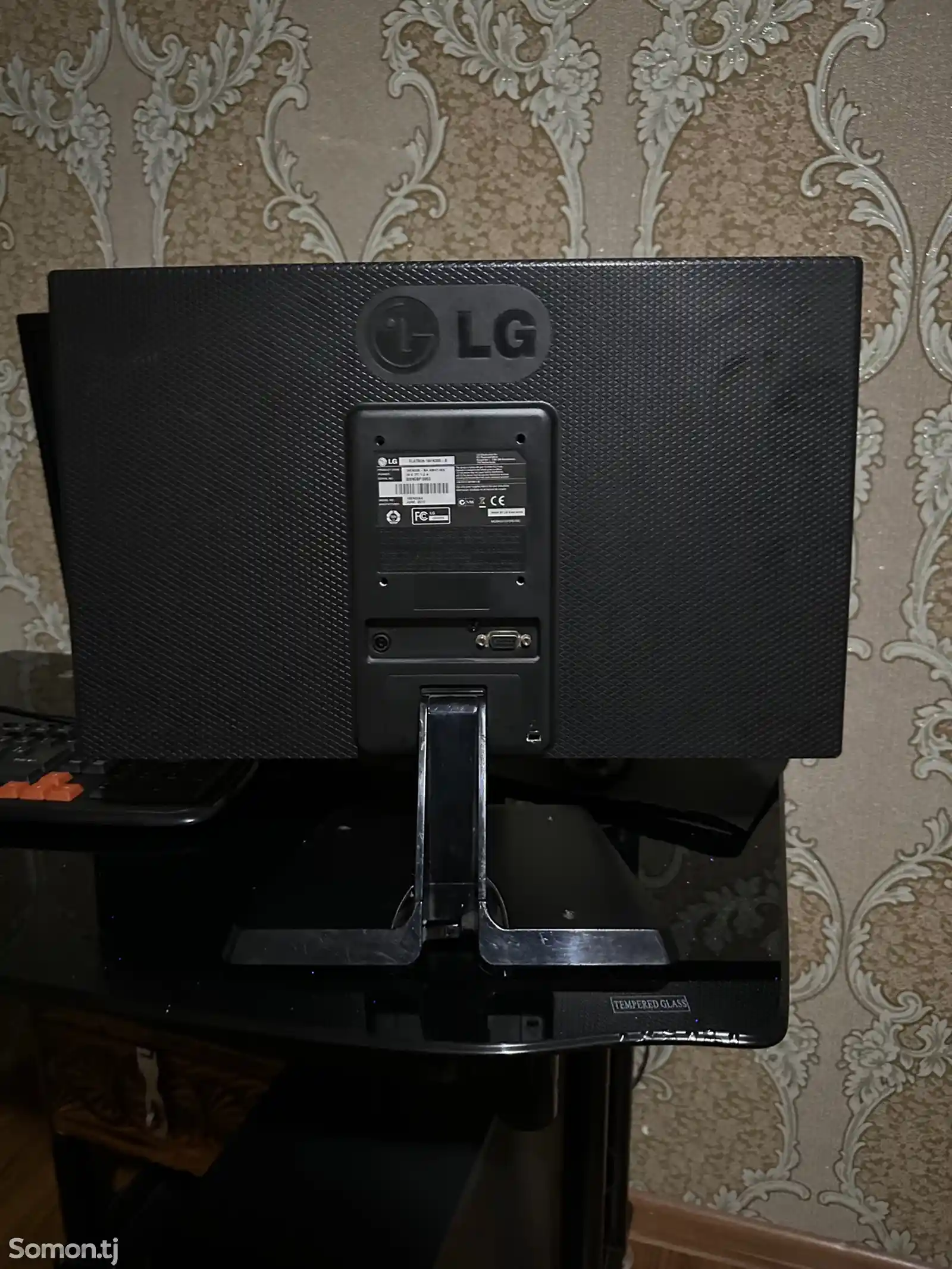 Монитор LG-2