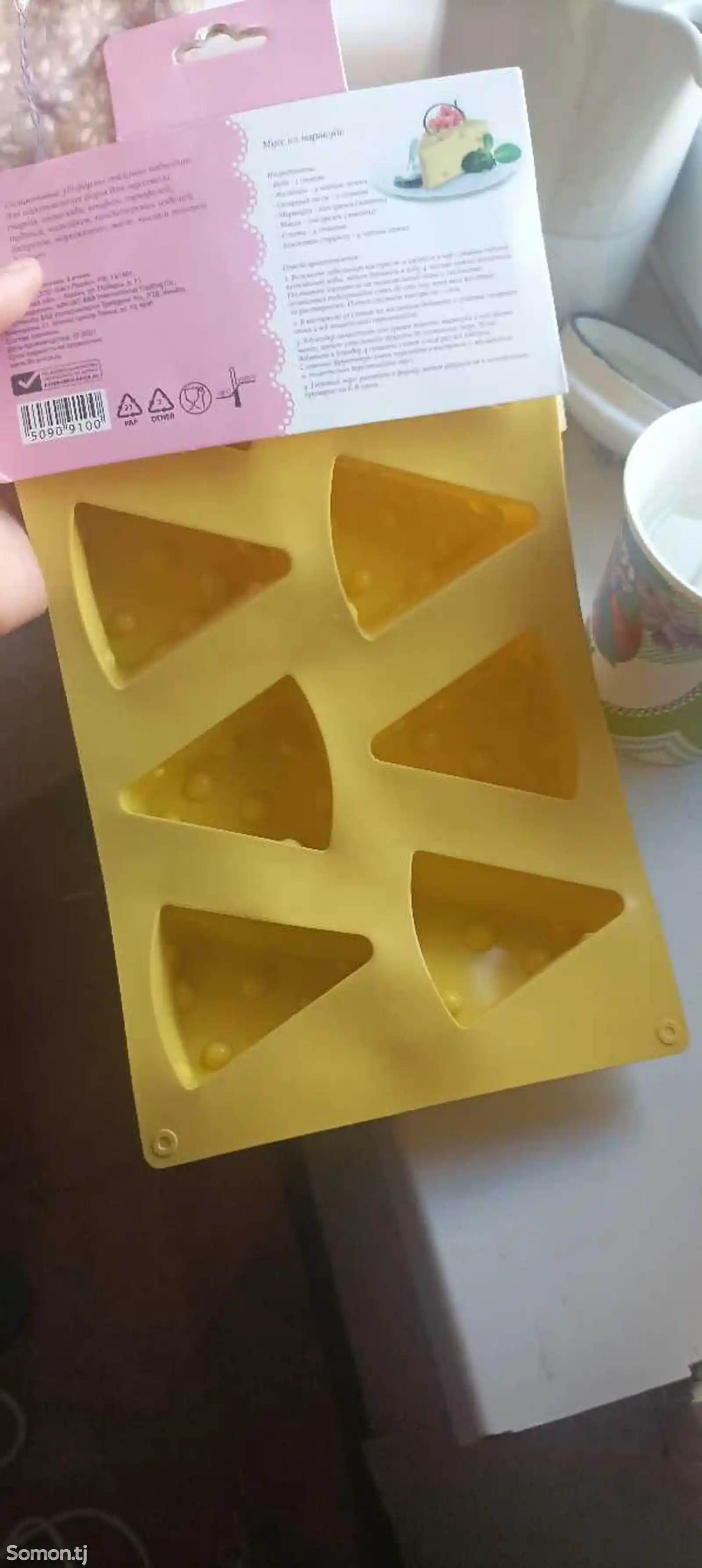 Силиконовая форма для выпечки в виде кусочков сыра-1
