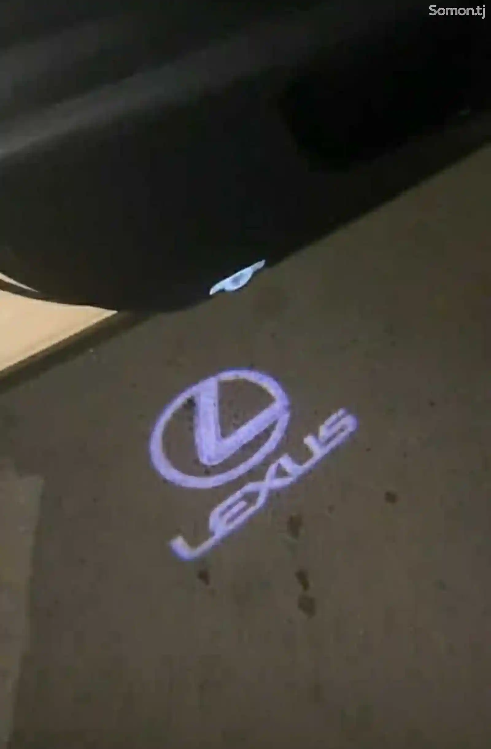Штатная подсветка для дверей Lexus-1