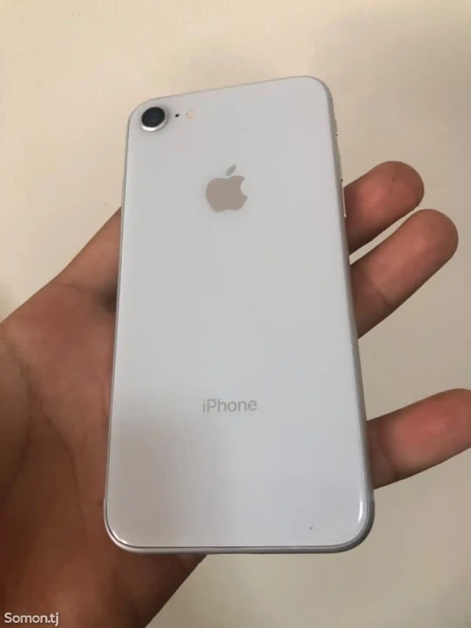 Apple iPhone 8, 64 gb, Silver-1