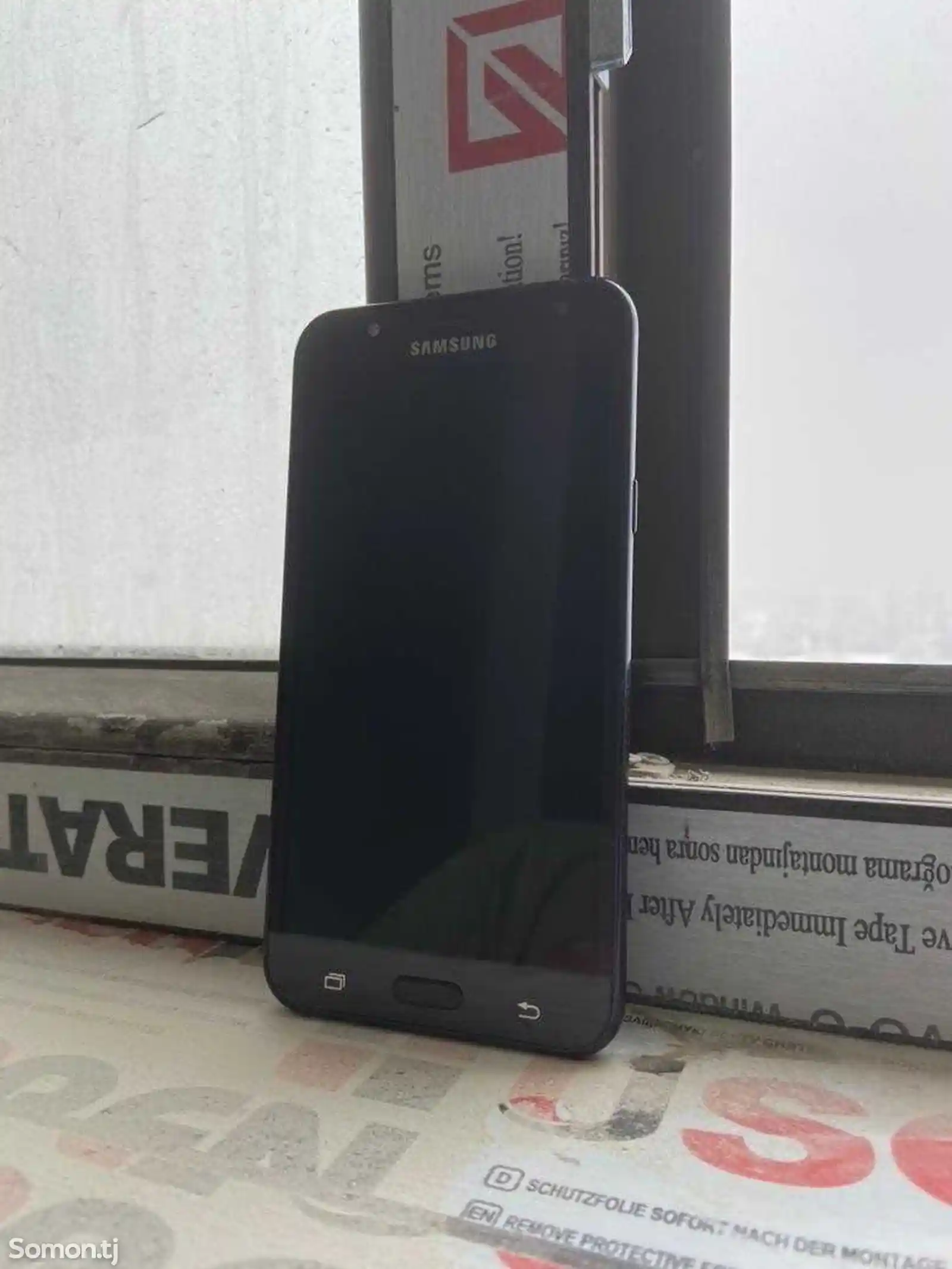 Samsung Galaxy j7 Neo-1
