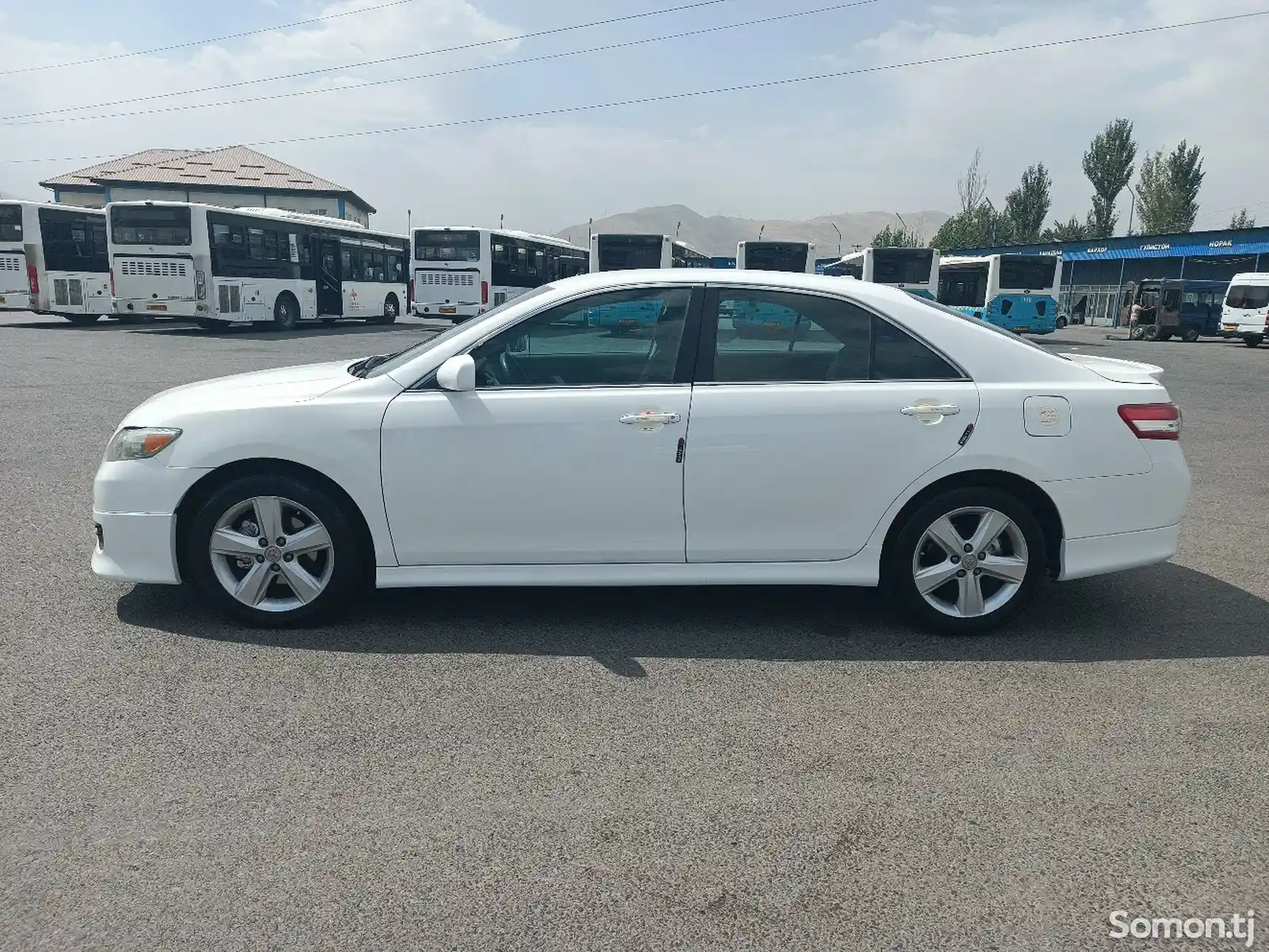 Toyota Camry, 2010-8