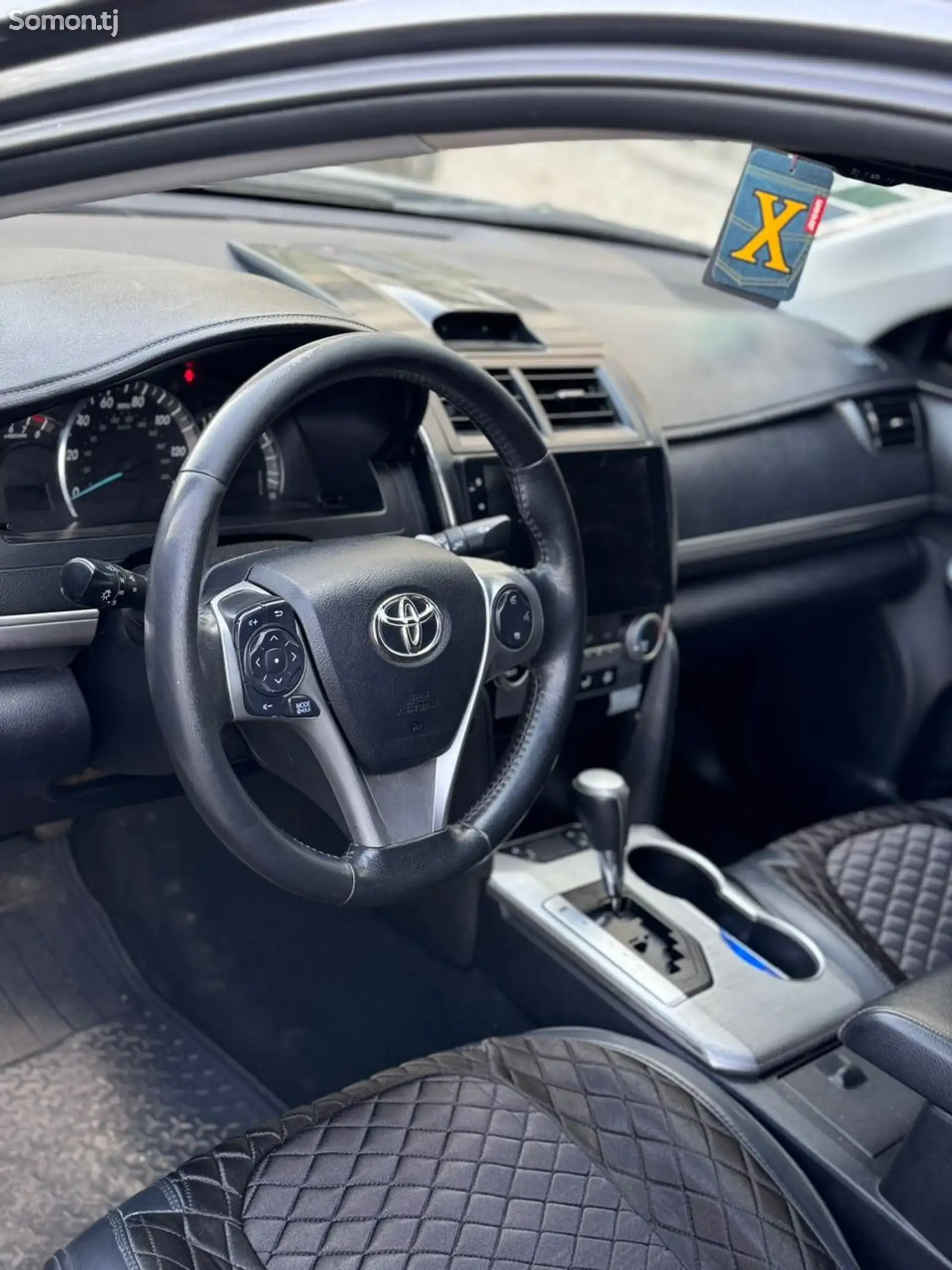 Toyota Camry, 2012-8