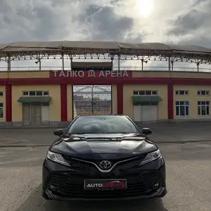 Toyota Camry, 2018