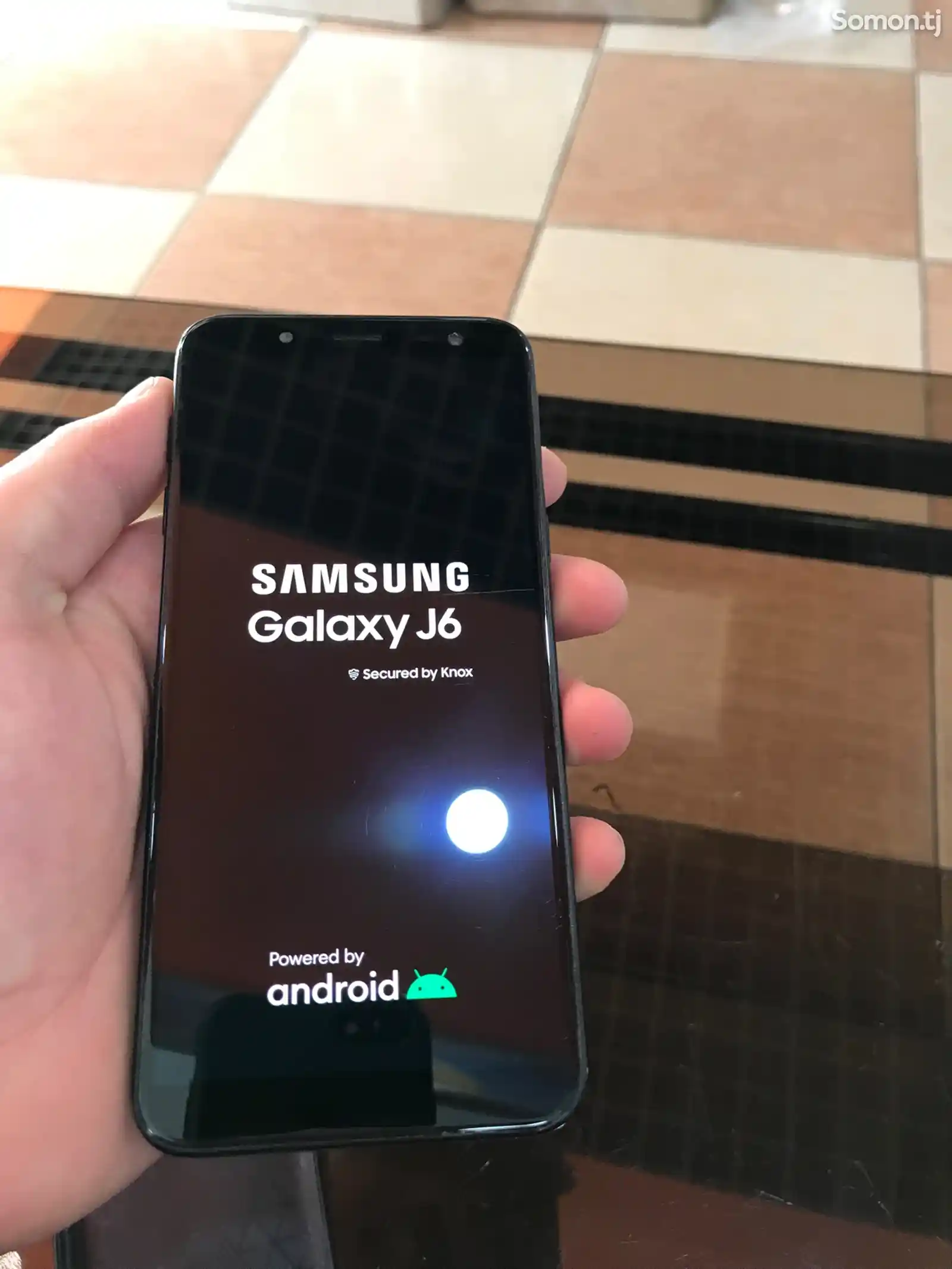 Samsung Galaxy J6-1