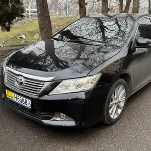 Toyota Camry, 2014