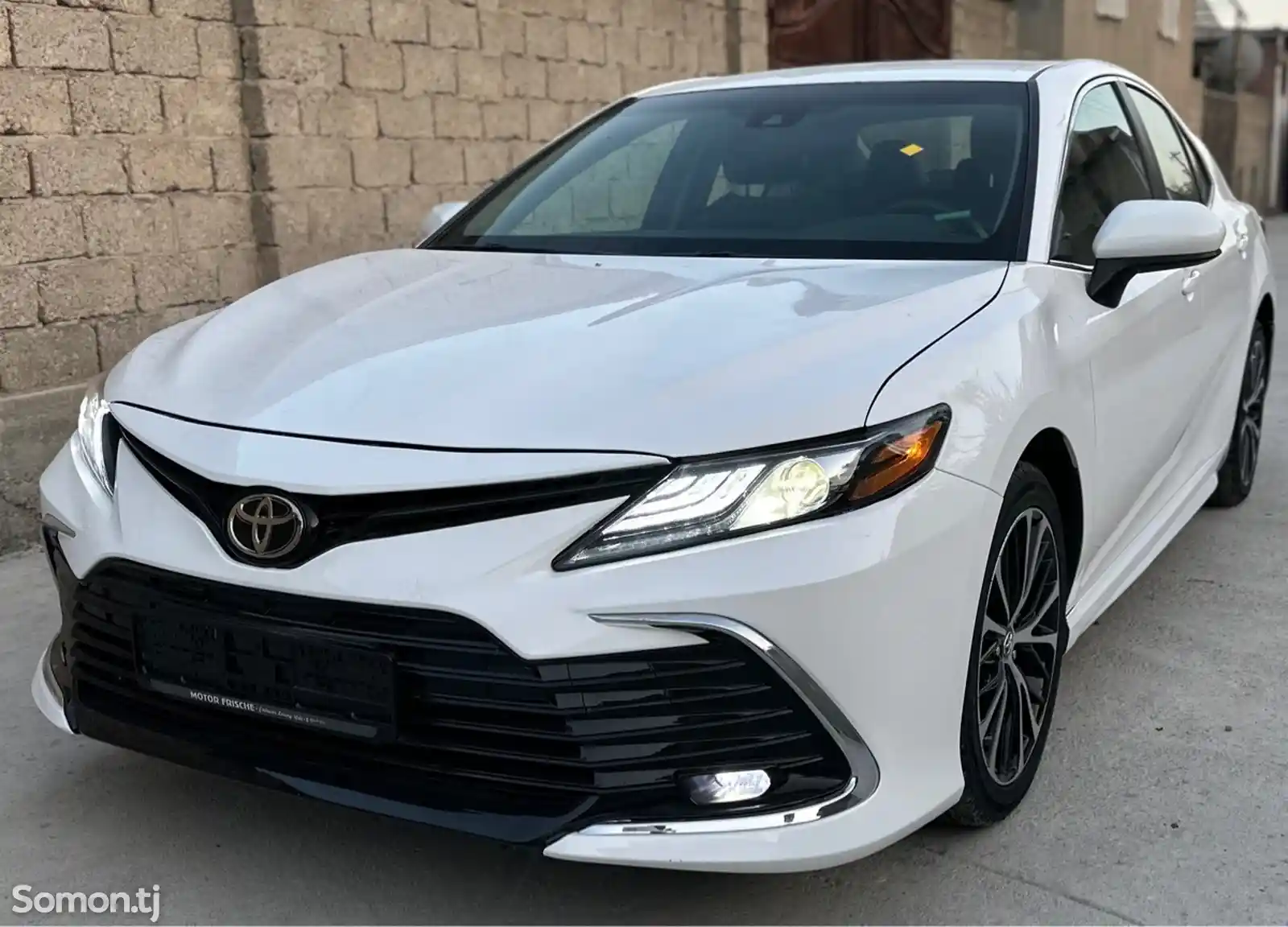 Toyota Camry, 2018-1