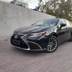 Lexus ES series, 2015