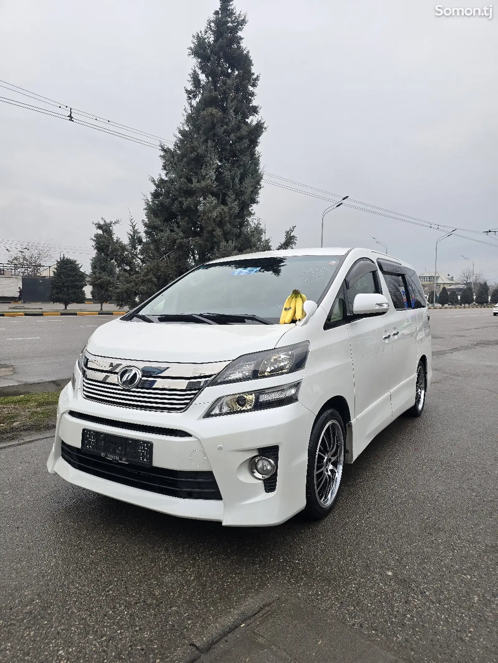 Toyota Vellfire, 2014-1