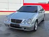 Mercedes-Benz E class, 2000-5