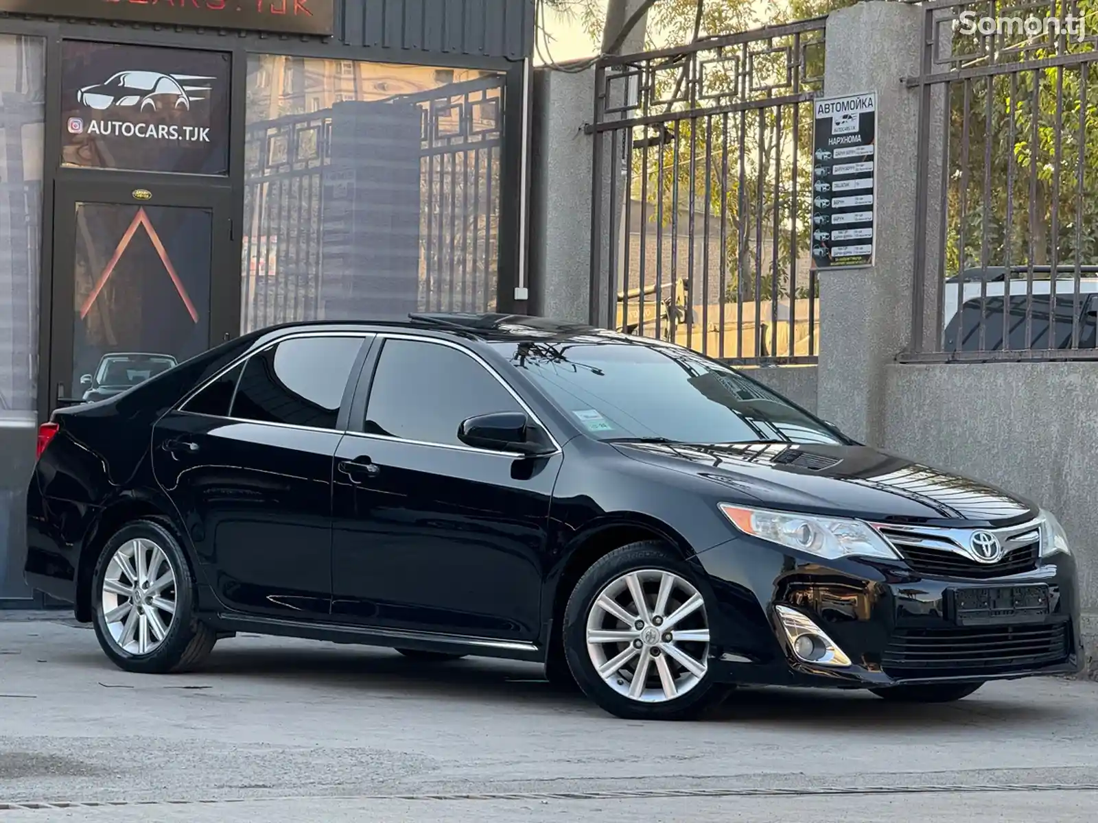 Toyota Camry, 2012-1