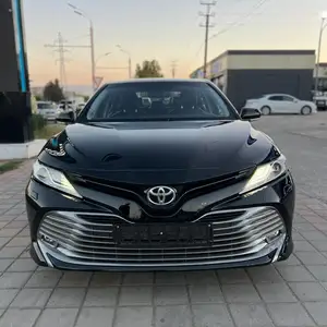 Toyota Camry, 2019