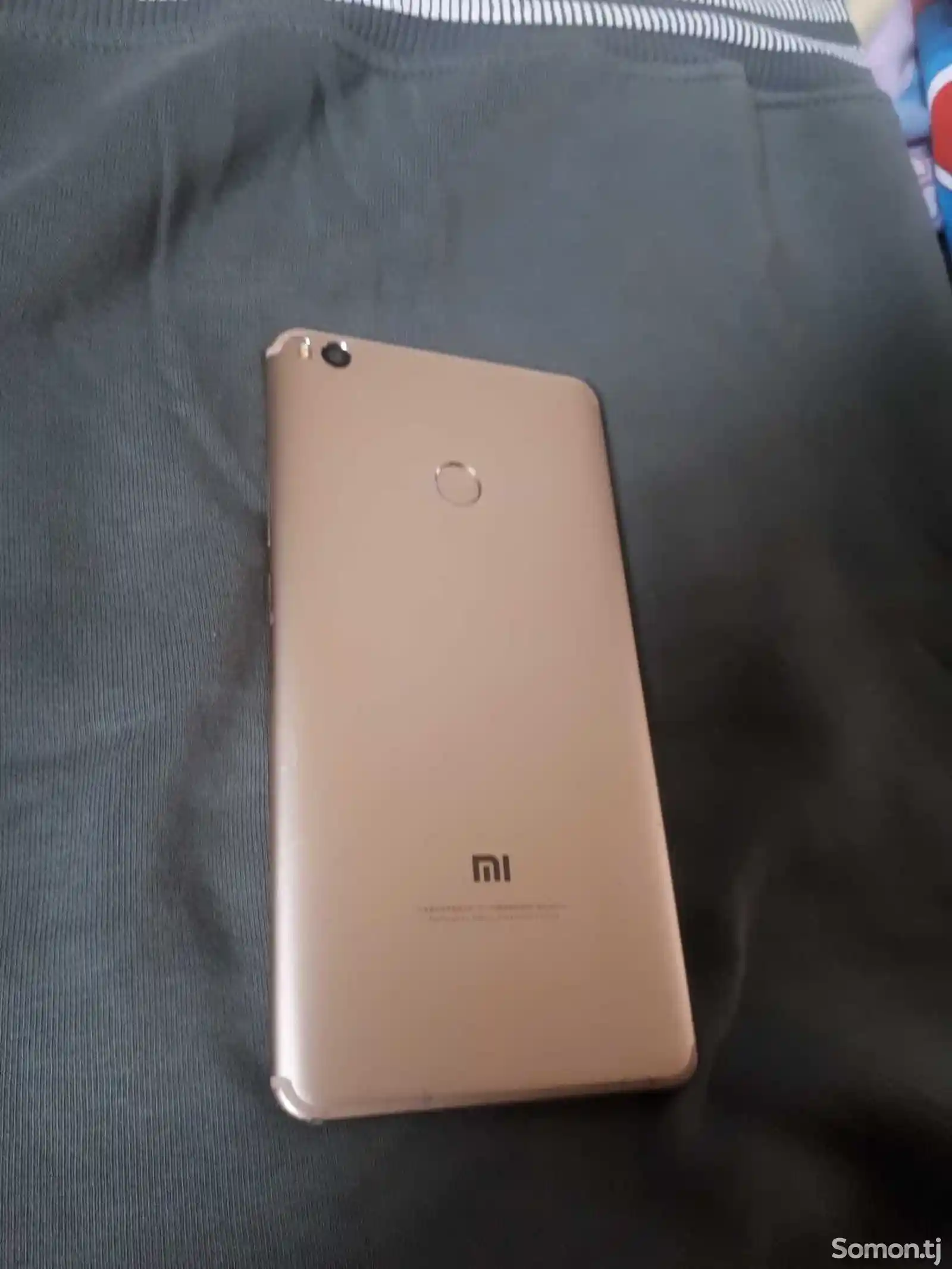 Xiaomi Mi Max 2 на запчасти-1