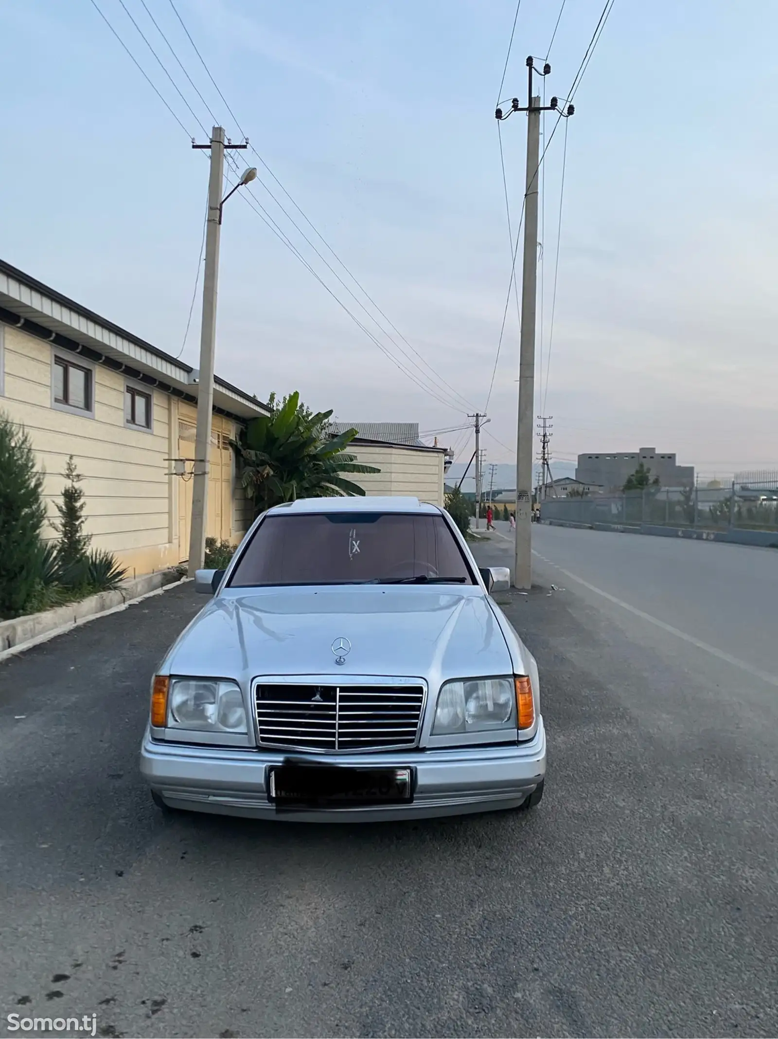 Mercedes-Benz W124, 1993-5