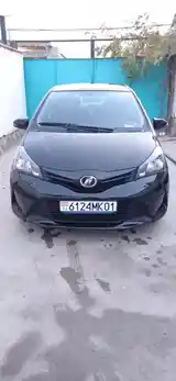 Toyota Vitz, 2015-3