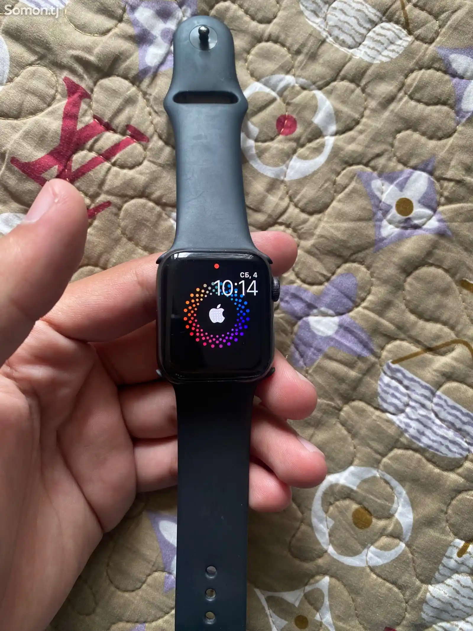 Смарт часы Apple Watch 6 series 40 mm-4