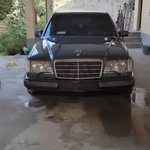 Mercedes-Benz W124, 1995