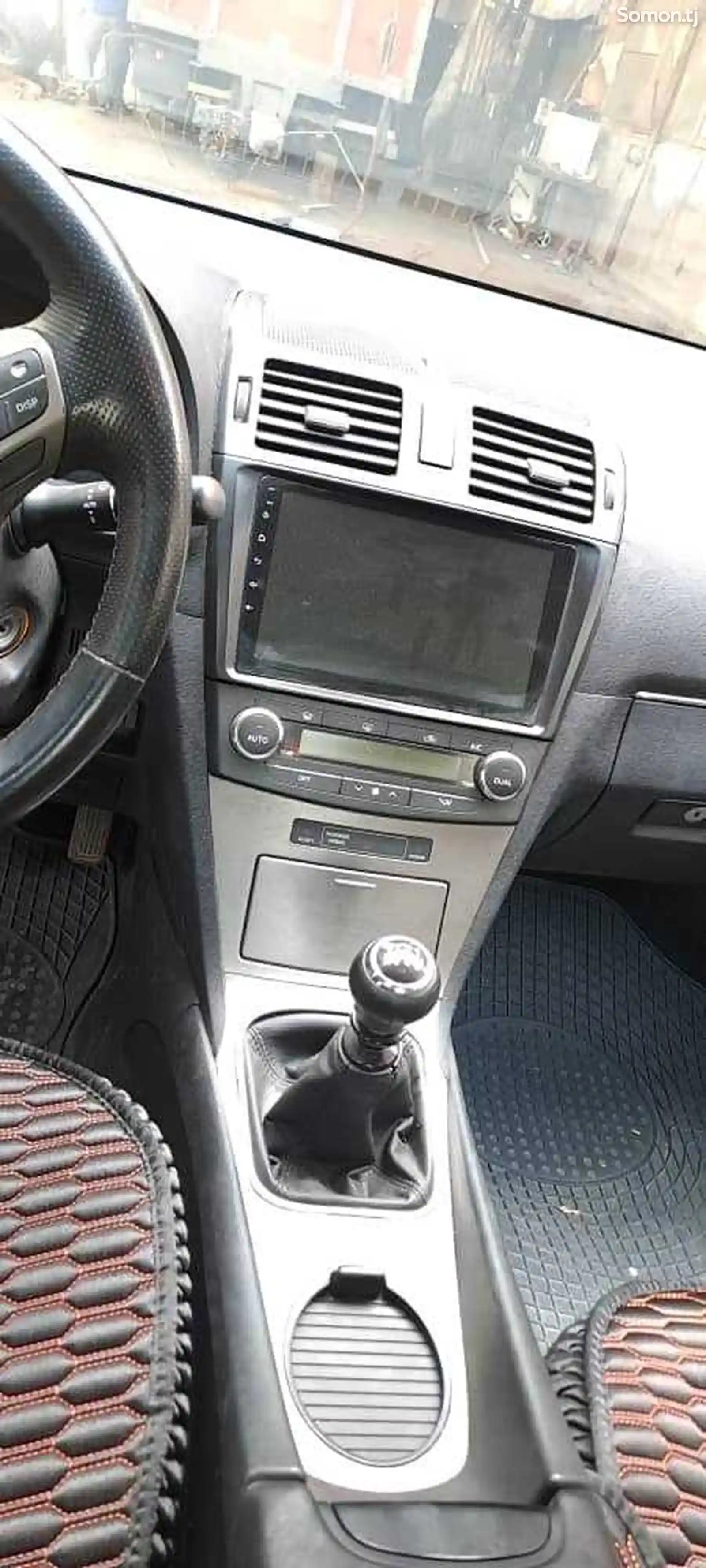 Toyota Avensis, 2010-11
