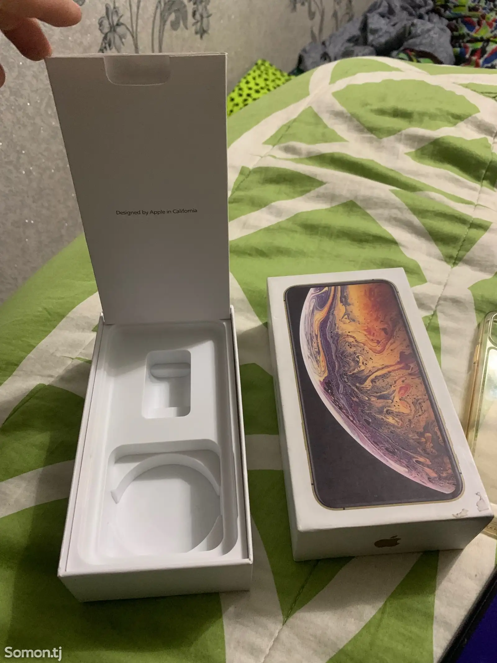 Apple iPhone Xs Max, 64 gb, Gold-1