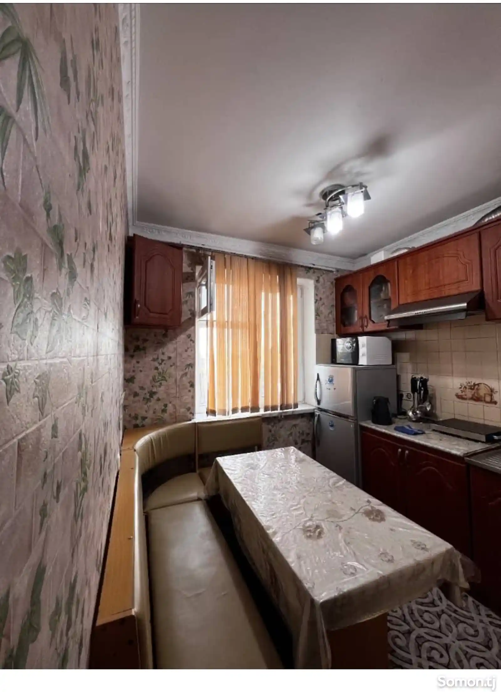 3-комн. квартира, 2 этаж, 50м², 33 мкр-5