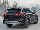 Toyota Highlander, 2022-4