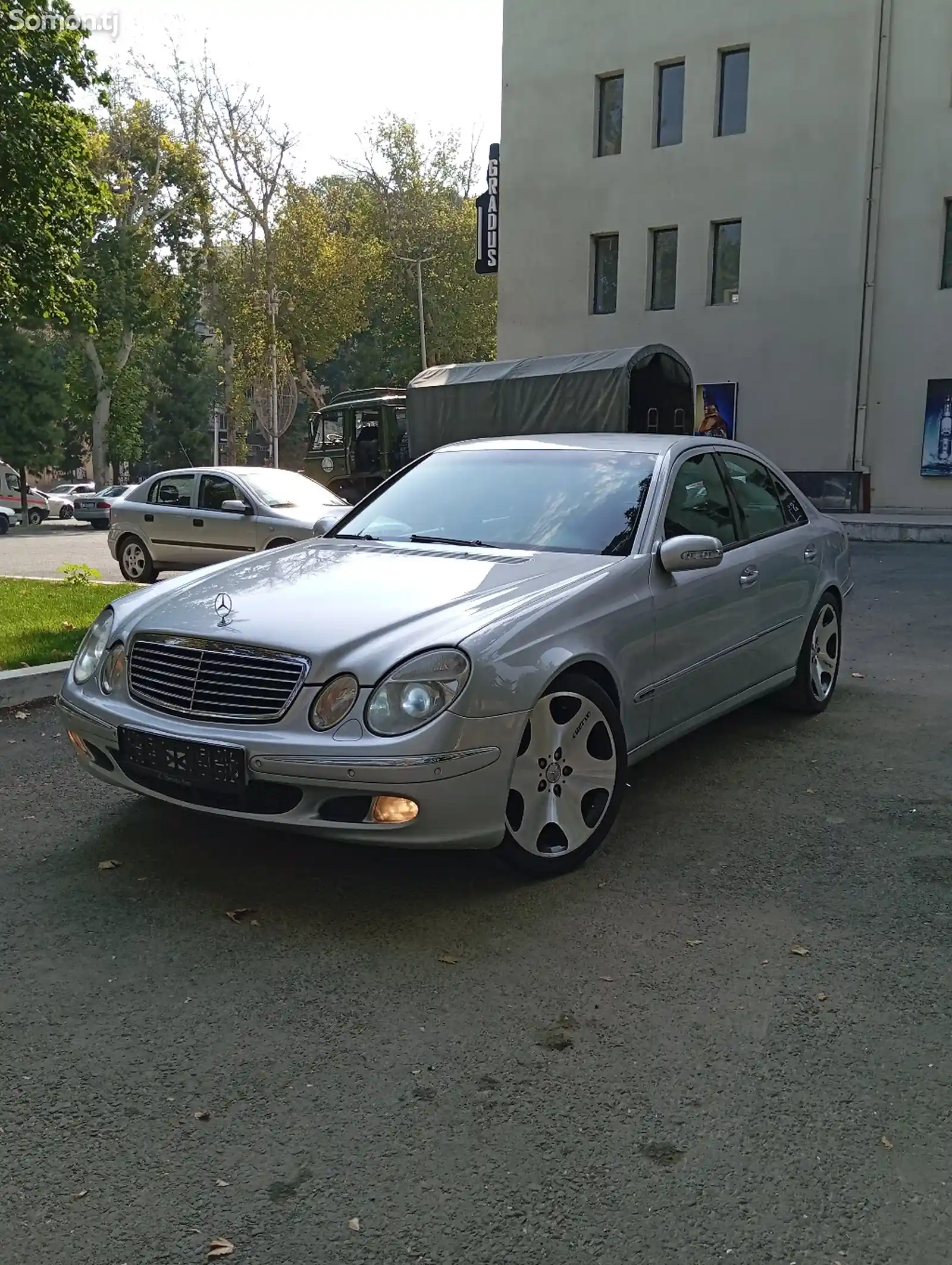 Mercedes-Benz E class, 2005-4