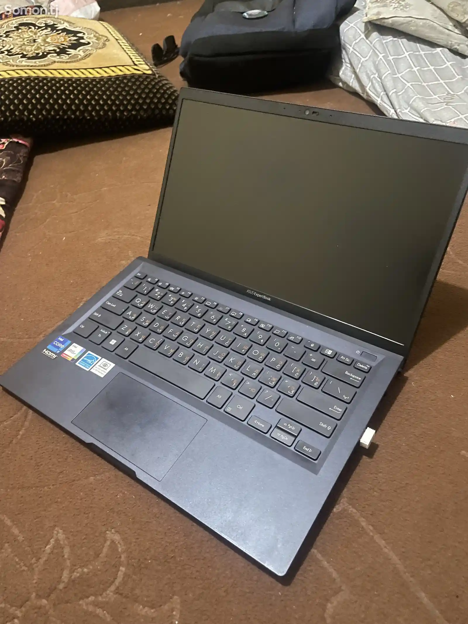 Ноутбук Asus-3