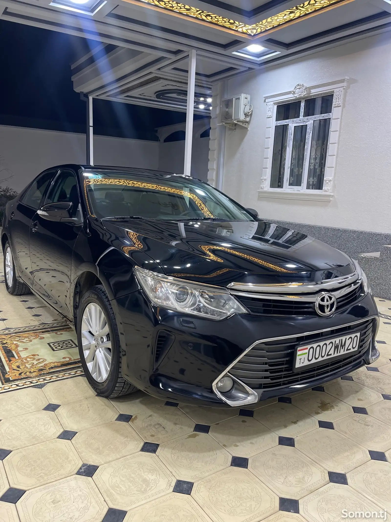 Toyota Camry, 2016-1