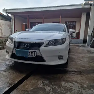 Lexus ES series, 2014